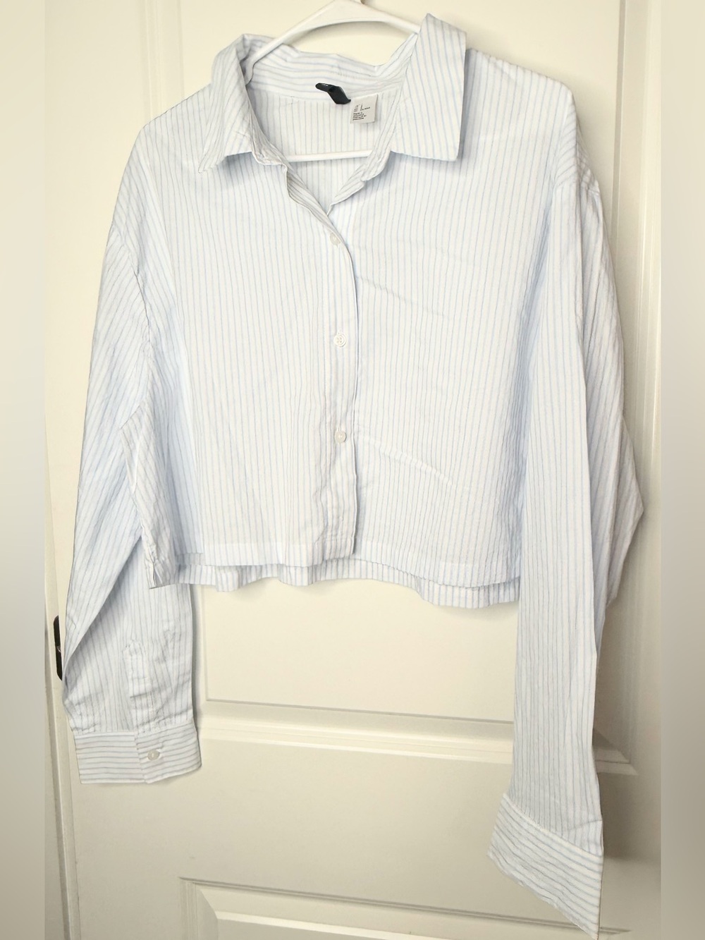 H&M Divided Womens Large Blue White Stripe Cropped Button Down Shirt Oversized